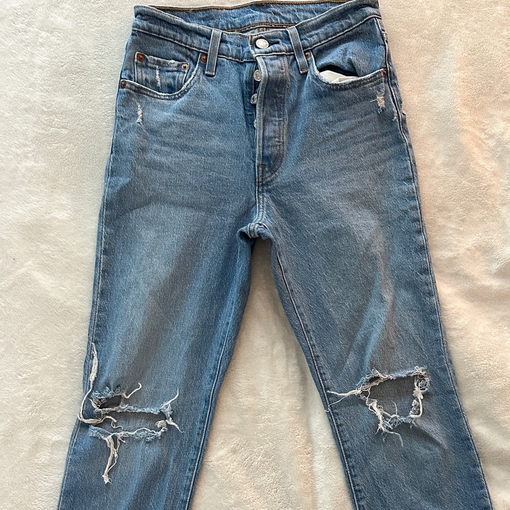 Levi straight leg jean